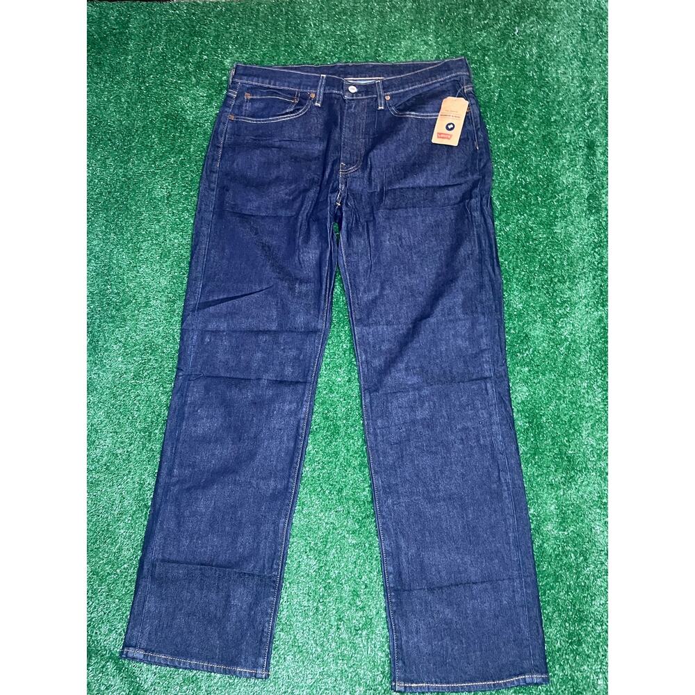 Levi’s Jeans – Classic Straight Fit – 99% Cotton Size 36x33